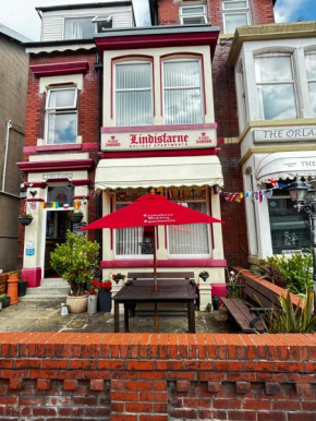 Lindisfarne Holiday Apartments - Families & Couples Only